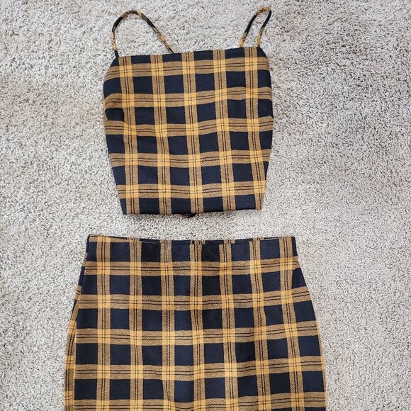 MINI SKIRT WITH MATCHING TOP - Picture 1 of 9